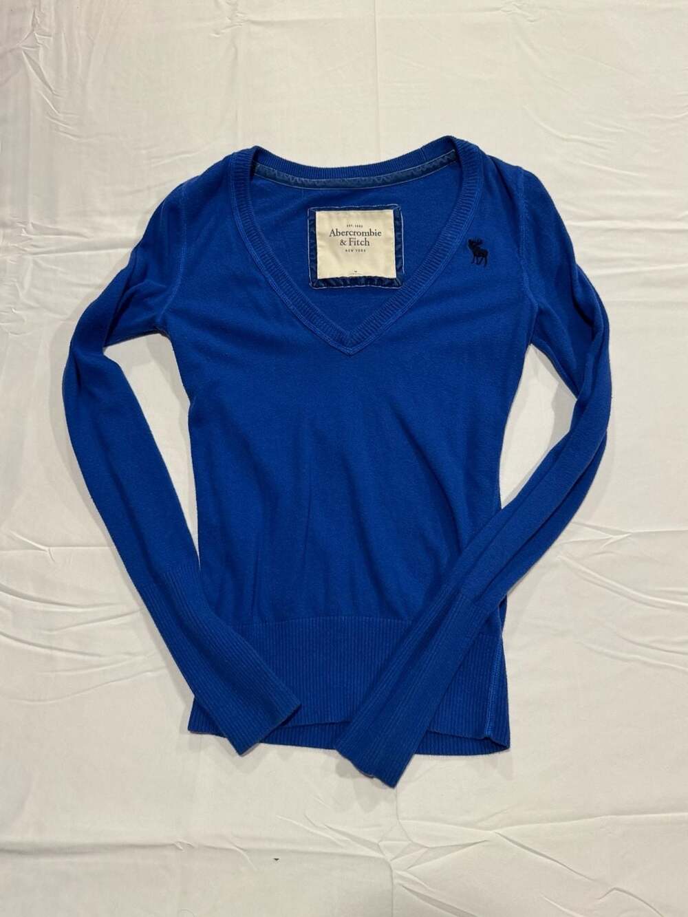 Y2K Abercrombie & Fitch Vintage Blue V-Neck Long Sleeve Sweater